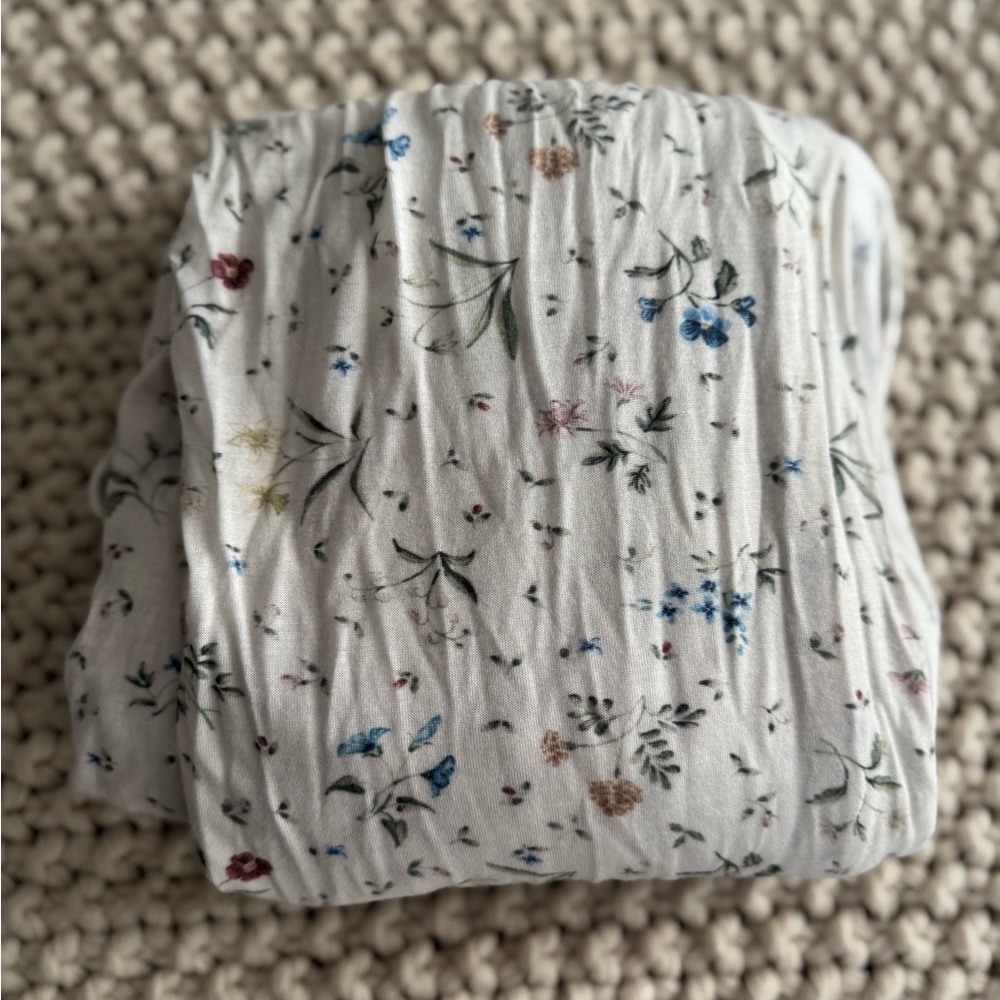 Solly Baby Floral Swaddle Blanket - limited edition